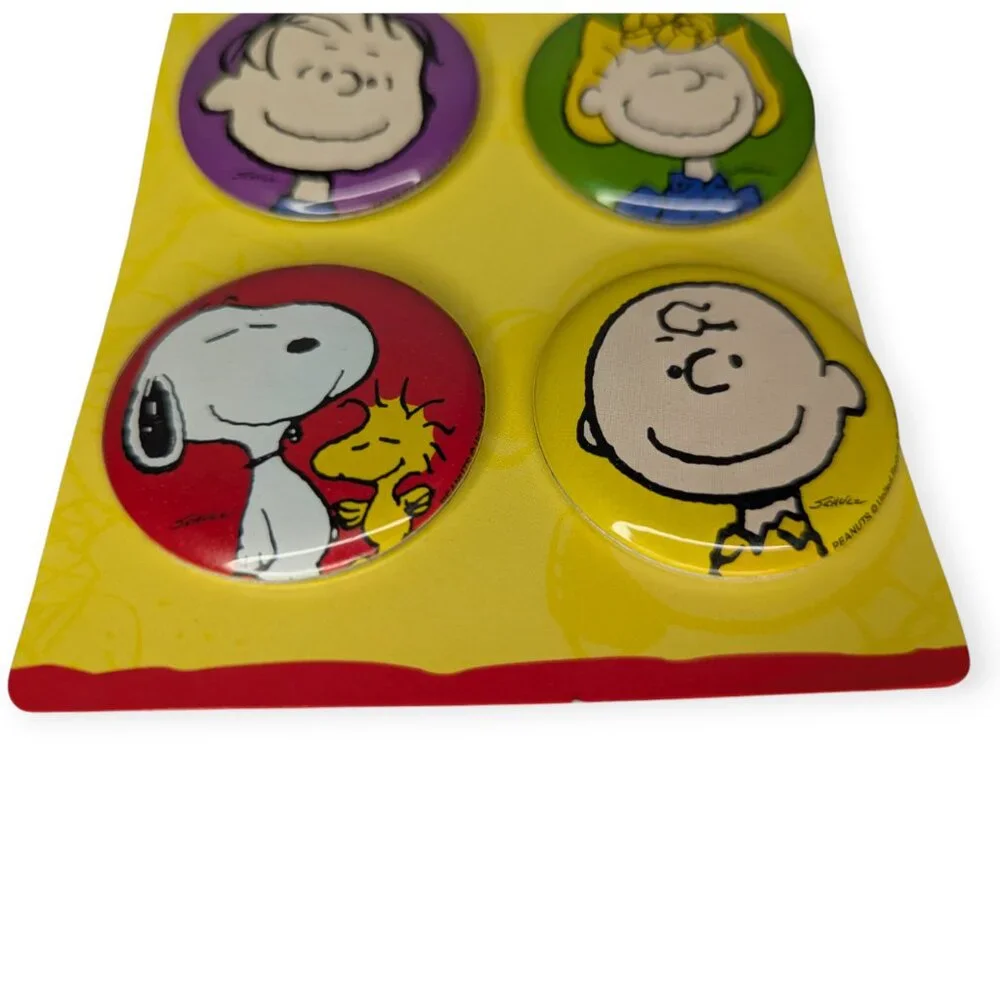 Vintage 1998 Wincraft Peanuts Pinback Buttons Set of 8 On Card Sealed NOS